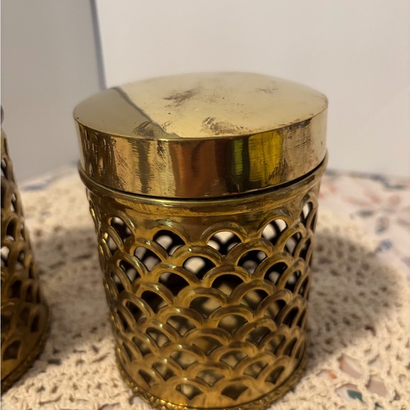 Vintage Made in India Brass Filigree Nesting Canisters - Picture 4 of 14